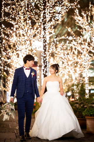 PHOTO WEDDING STYLE_丸の内イルミネーションは毎年11月〜2月まで丸の内仲通りで