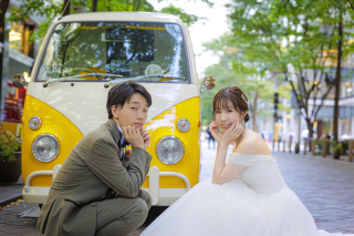 PHOTO WEDDING STYLE_昼の東京駅周辺ロケ（ブリックスクエアや仲通りで上品な撮影を）
