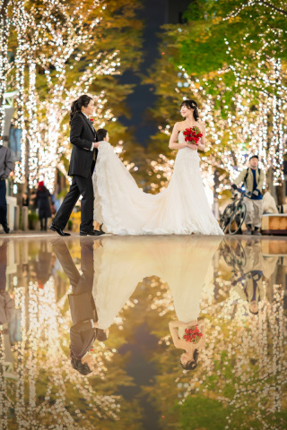 PHOTO WEDDING STYLE_丸の内イルミネーションは毎年11月〜2月まで丸の内仲通りで
