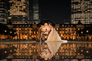 PHOTO WEDDING STYLE_リフレクション（水面を利用したようなシンメトリーな世界を演出）