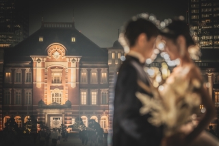 PHOTO WEDDING STYLE_夜の東京駅周辺ロケ（和田倉門・丸の内仲通り・明治安田生命前）