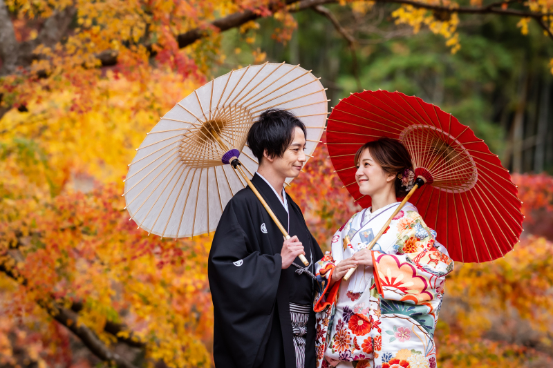 【返金保証付】12月末まで!スタジオ撮影+アルバム付き☆【和装・庭園ロケ撮影】紅葉映える秋の庭園◎174800円→109800円