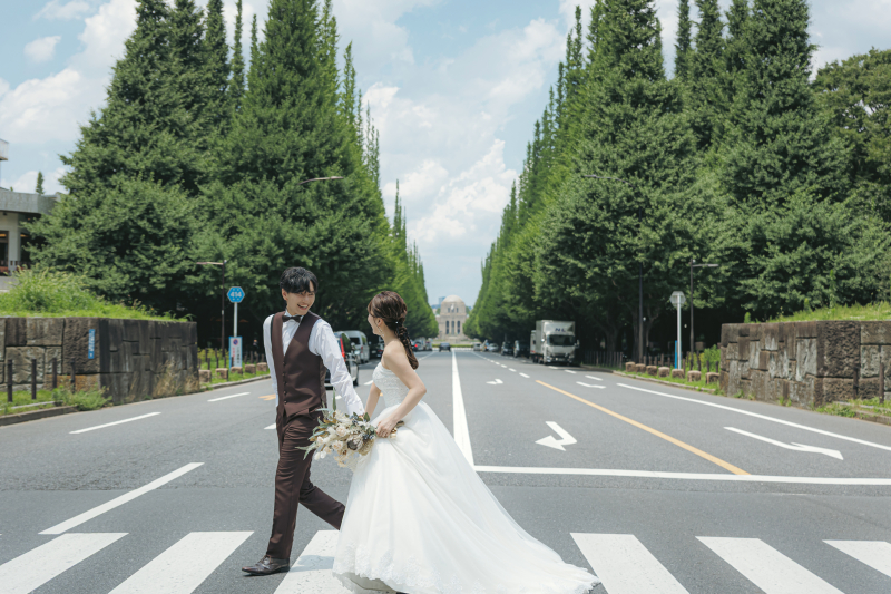 年内撮影限定！スタジオ撮影付き♪【洋装・昼・街ロケ／神宮外苑銀杏並プラン】◎124,800円→特別価格69,800円