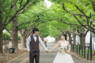 8月末限定！スタジオ撮影付き♪【洋装・昼・街ロケ／神宮外苑銀杏並プラン】◎124,800円→特別価格69,800円