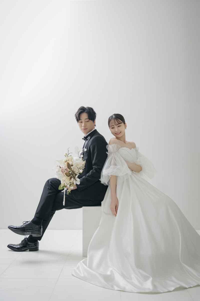 年内撮影限定!真っ白な空間でシンプルな美☆【洋装スタジオ】【和装スタジオ】【洋装&和装スタジオ】◎144800円→89800円〜