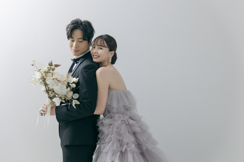 年内撮影限定!30,000円アルバム付き☆【フレンチ会食+洋装スタジオ撮影!】◎特別価格109,800円※追加料金なし!