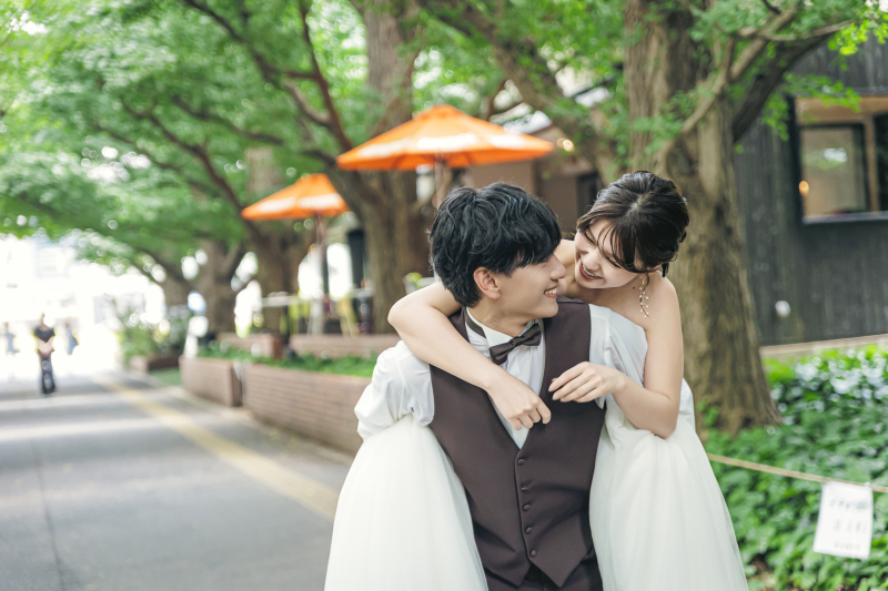 年内撮影限定！スタジオ撮影付き♪【洋装・昼・街ロケ／神宮外苑銀杏並プラン】◎124,800円→特別価格69,800円