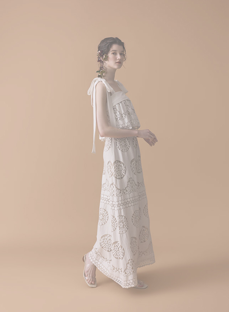 ウエディングドレス80