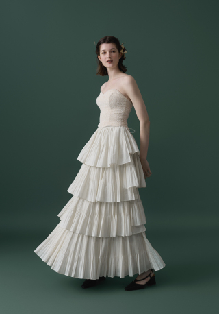 ウエディングドレス81