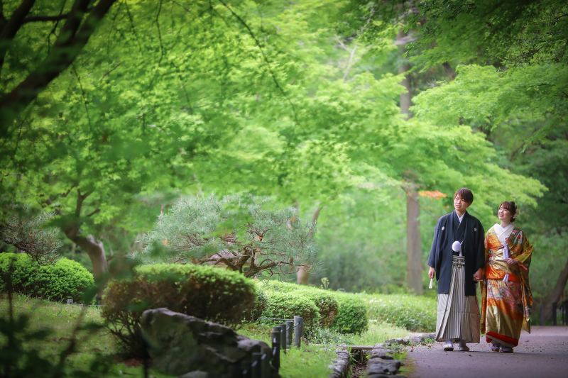 新緑の鮮やかなコントラストを活かして
