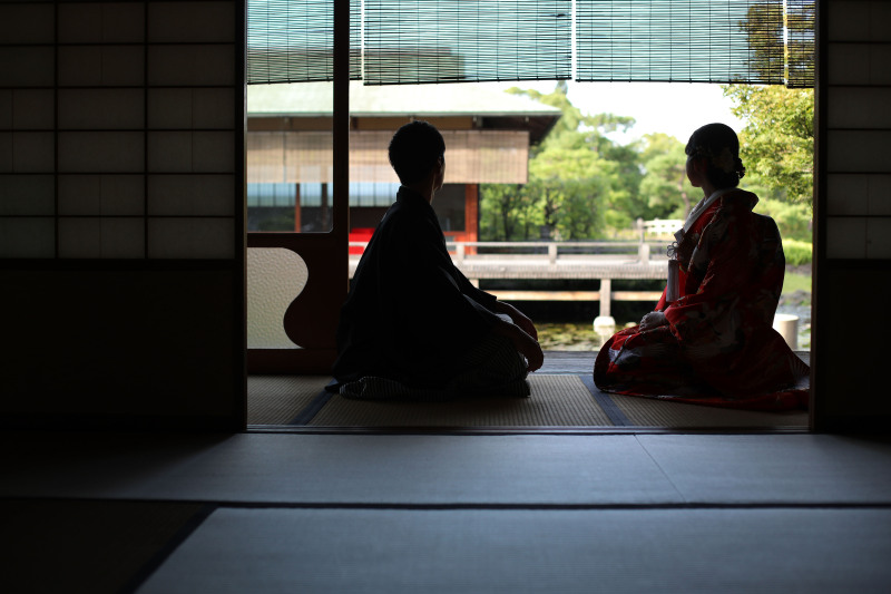 落ち着いた雰囲気のお茶室で