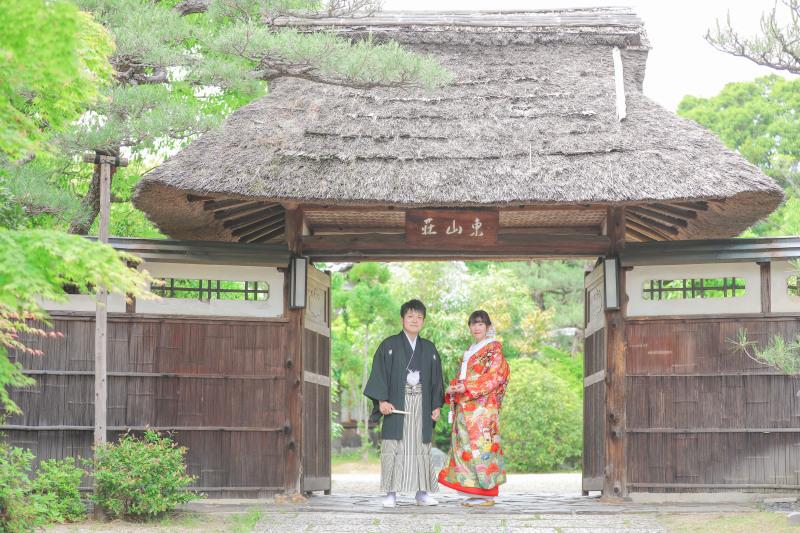名古屋市の東山荘で色打掛ロケーション撮影
