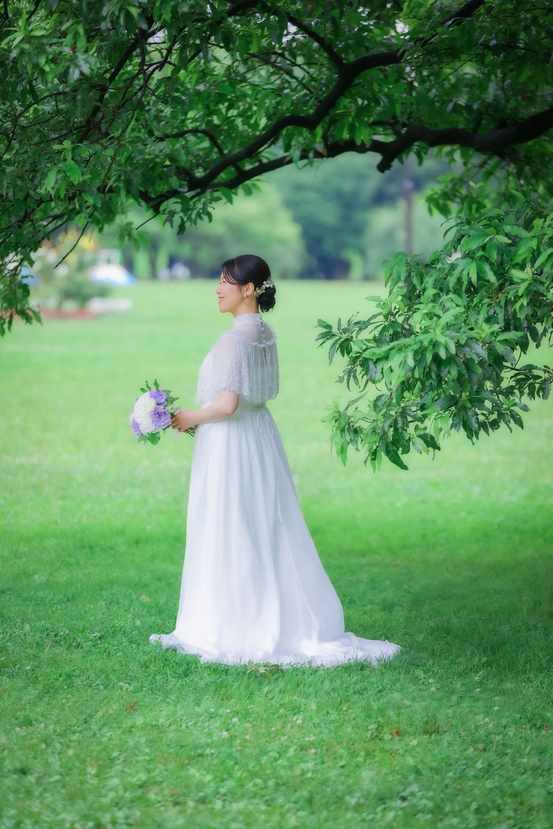 新婦様の後姿はマストショット