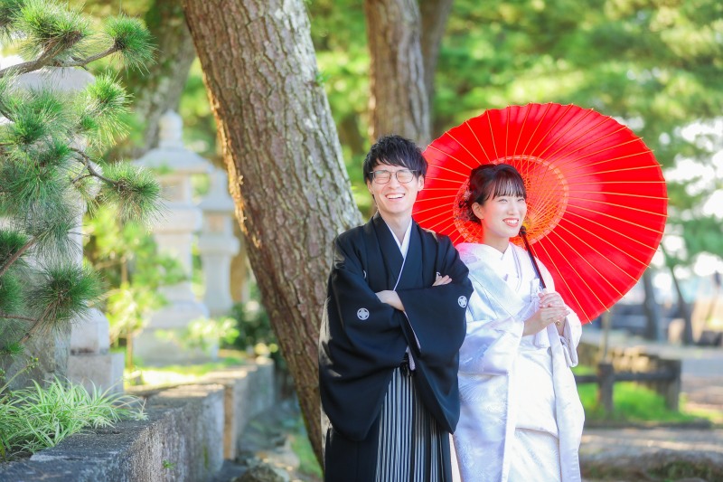 番傘を使用してのツーショット撮影