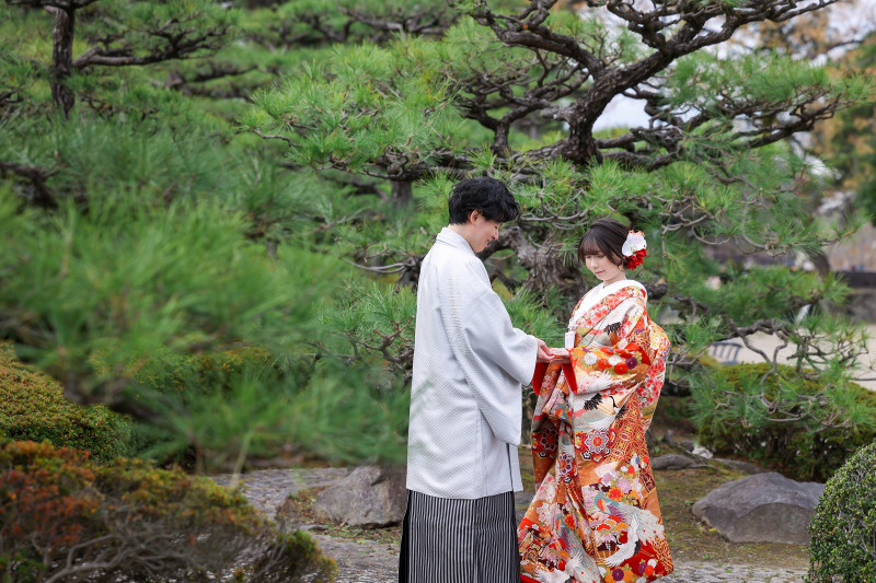名古屋城庭園で撮る和装の手繋ぎフォトウェディング
