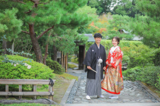 色打掛で白鳥庭園ロケフォト