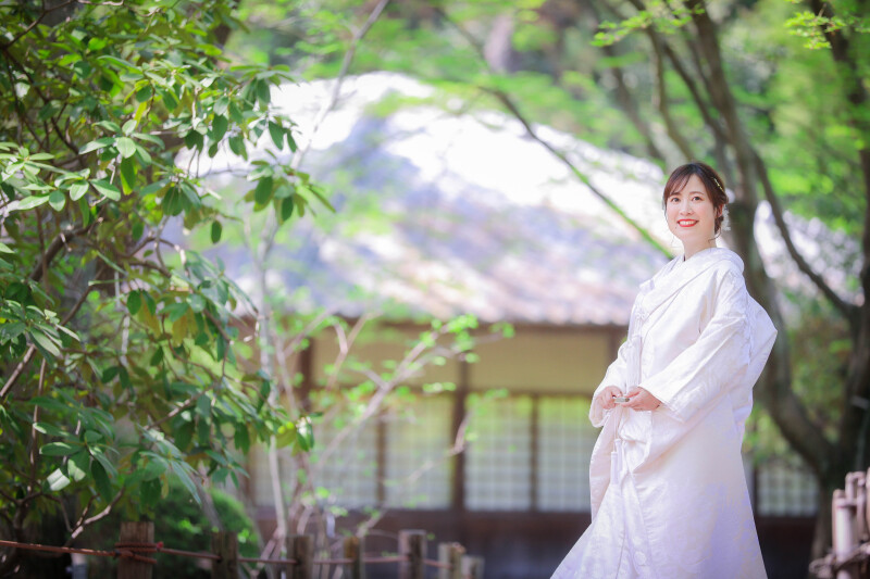 白無垢姿で新婦様ソロショット