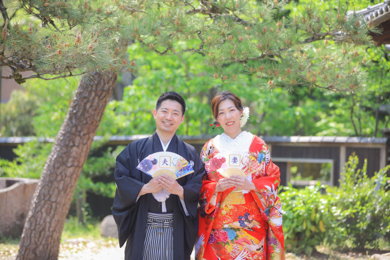 夫婦扇子とお二人