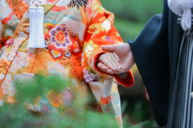 手元撮影でネイルと指輪を記録しています。