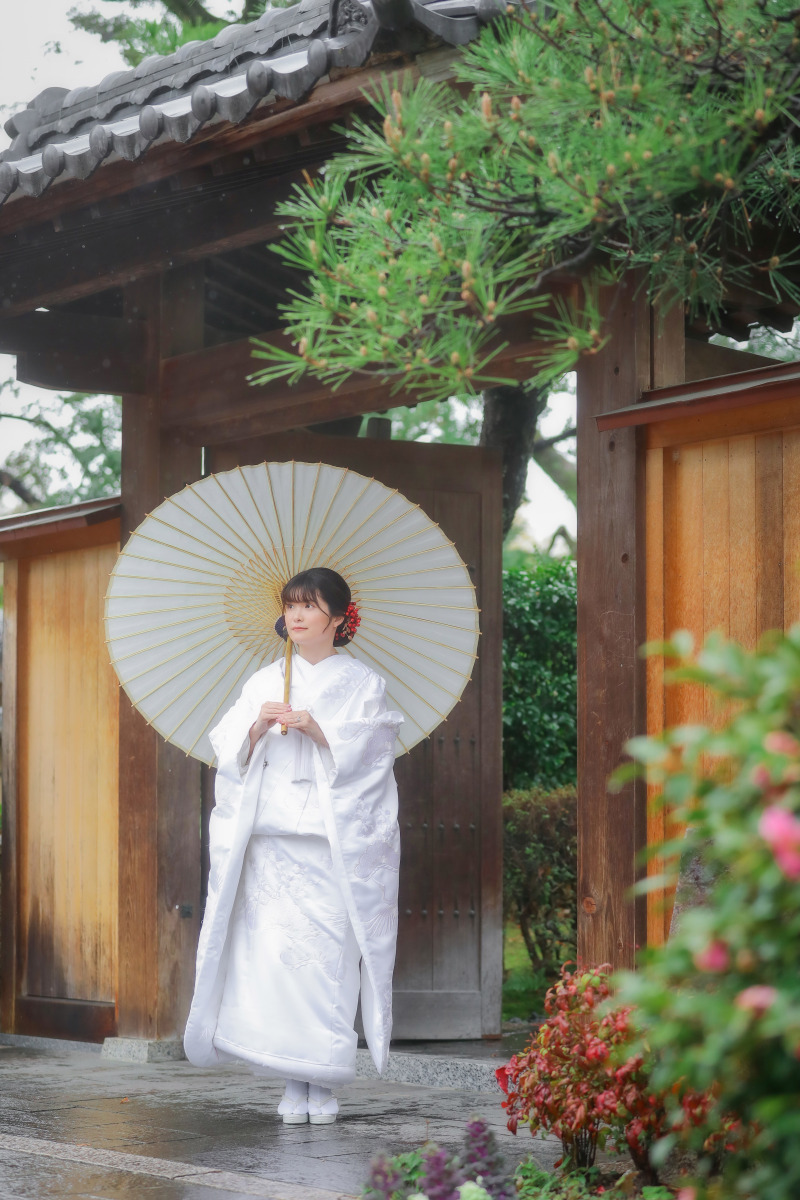 雨天時のメリットを活かして色彩鮮やかな撮影を提案