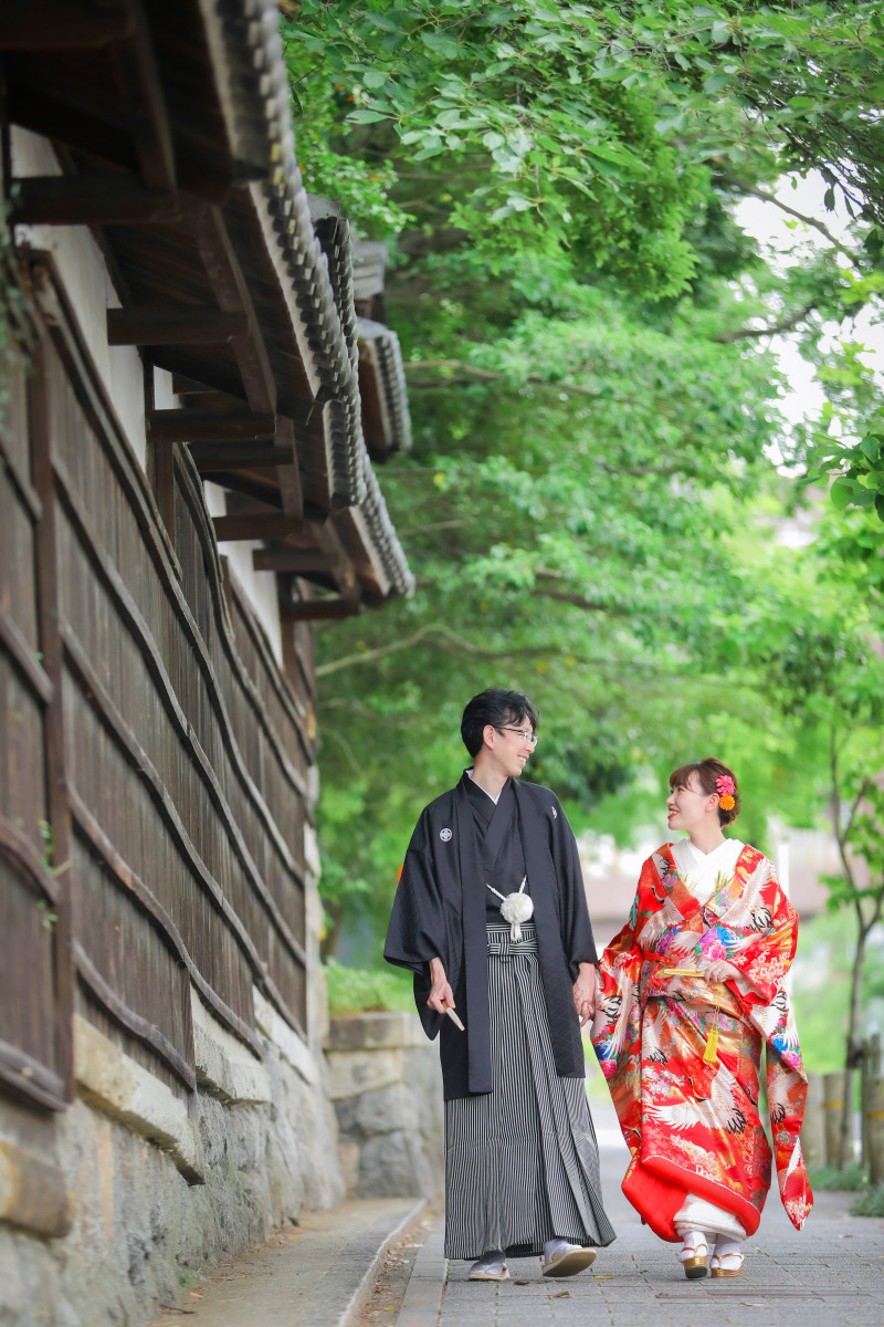 徳川園の外苑でエスコートショット