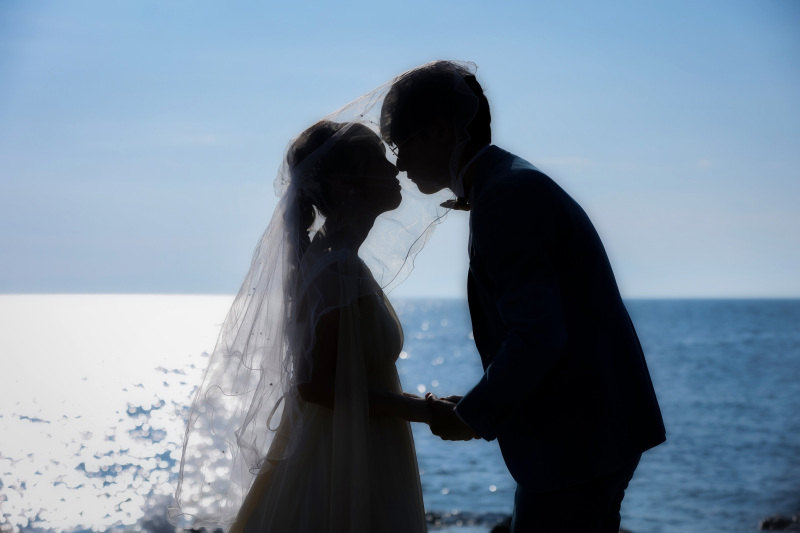 シルエット撮影で印象的な雰囲気を演出