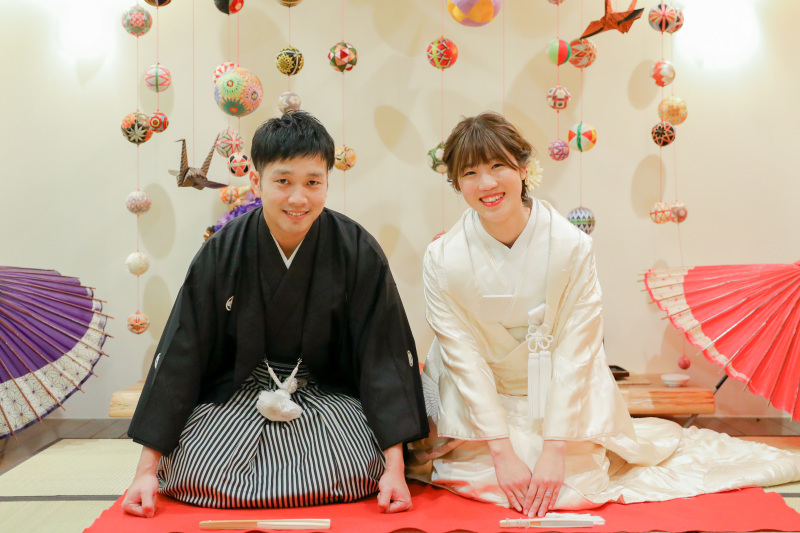 手作りのお手玉を背景に和装撮影！