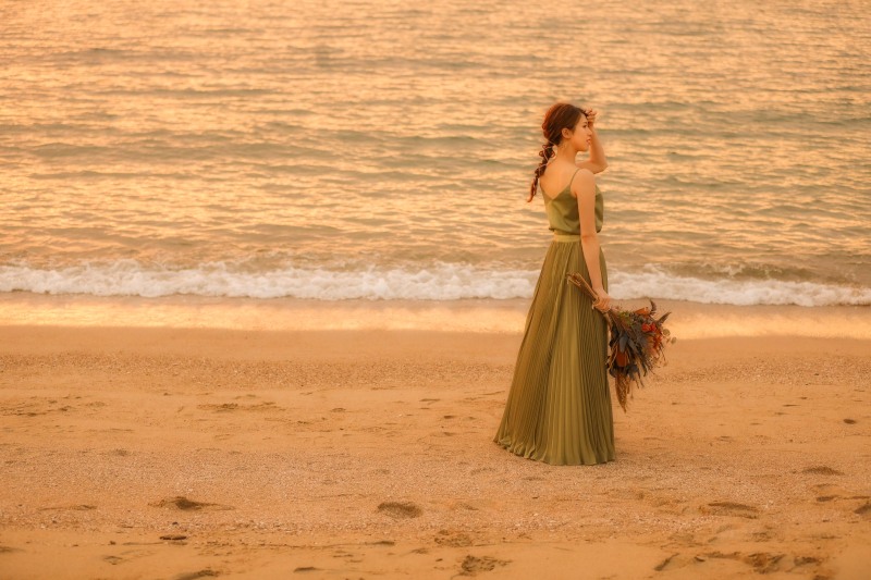 ip-one_カラードレスが豊富