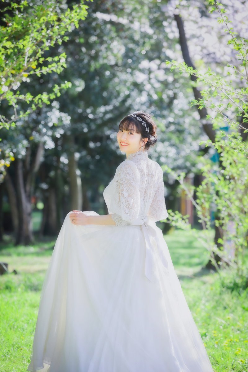 ドレス専任スタイリストがご案内します