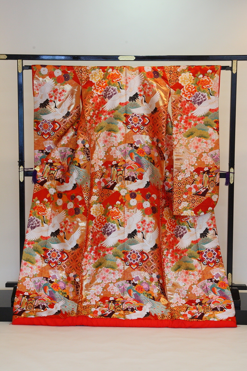 ip-one_色打掛・着物が豊富