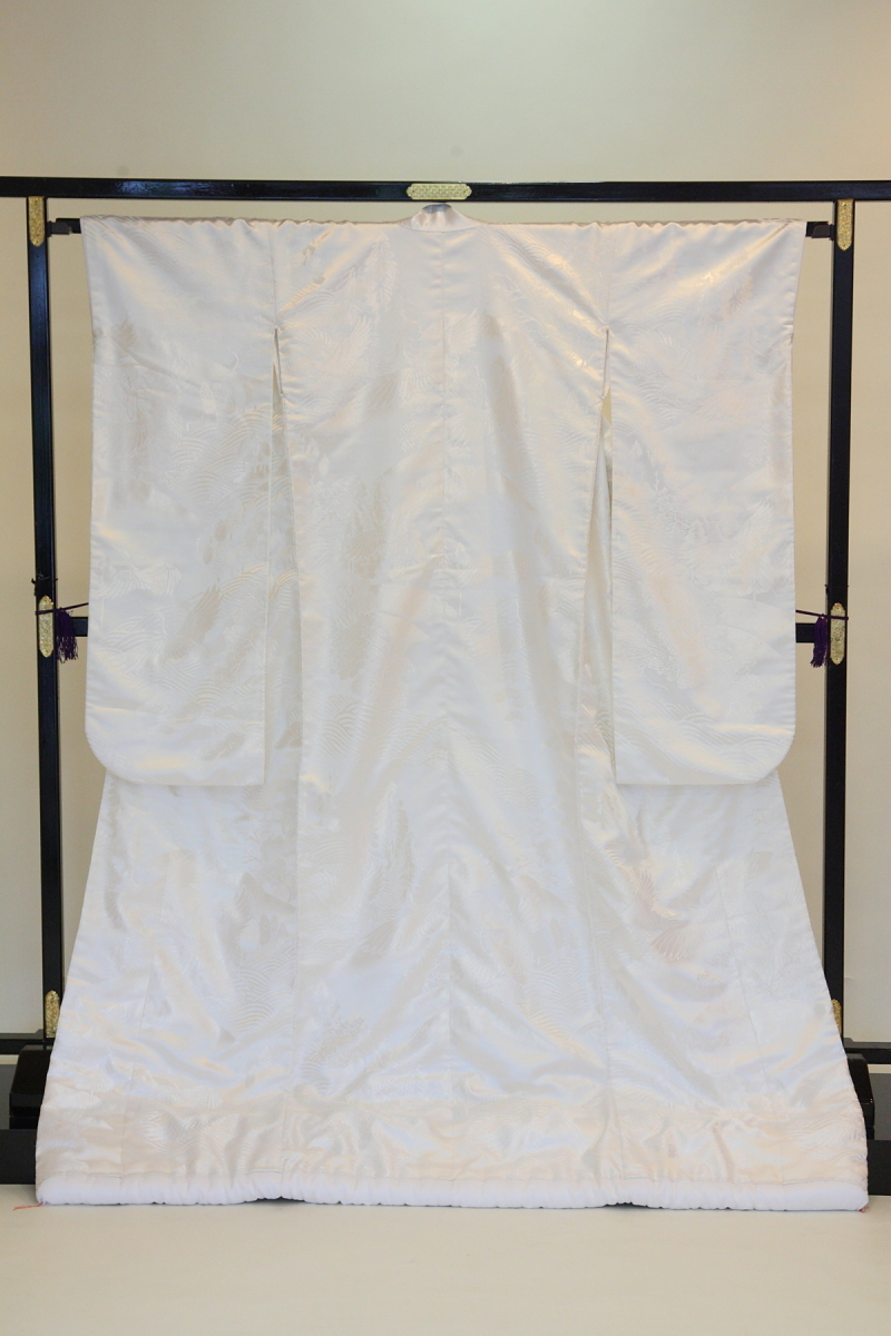 ip-one_白無垢が豊富