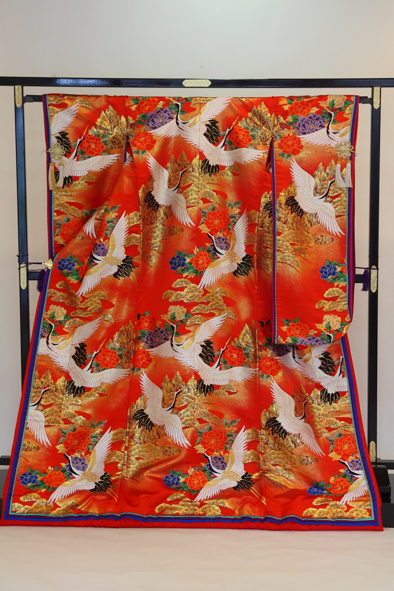 ip-one_色打掛・着物が豊富