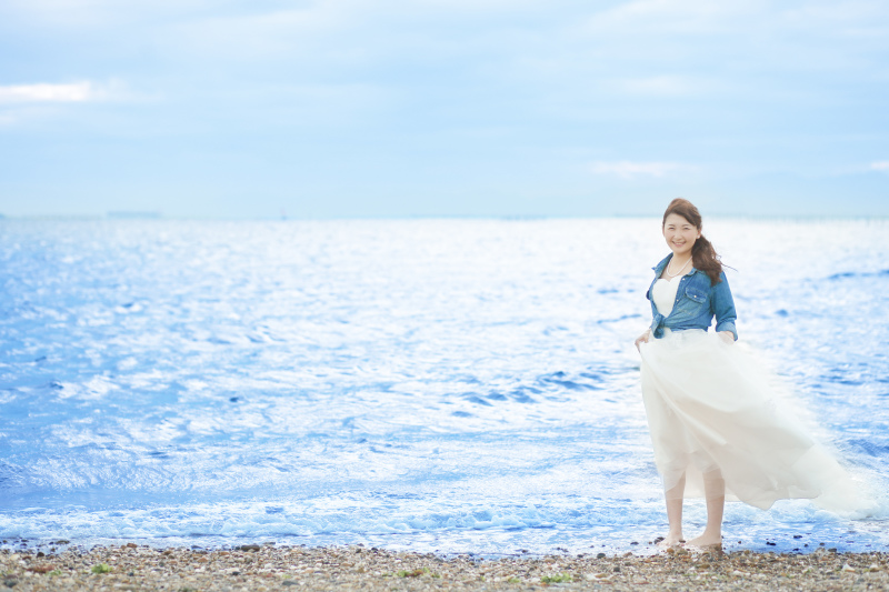 海をバックにソロ撮影！