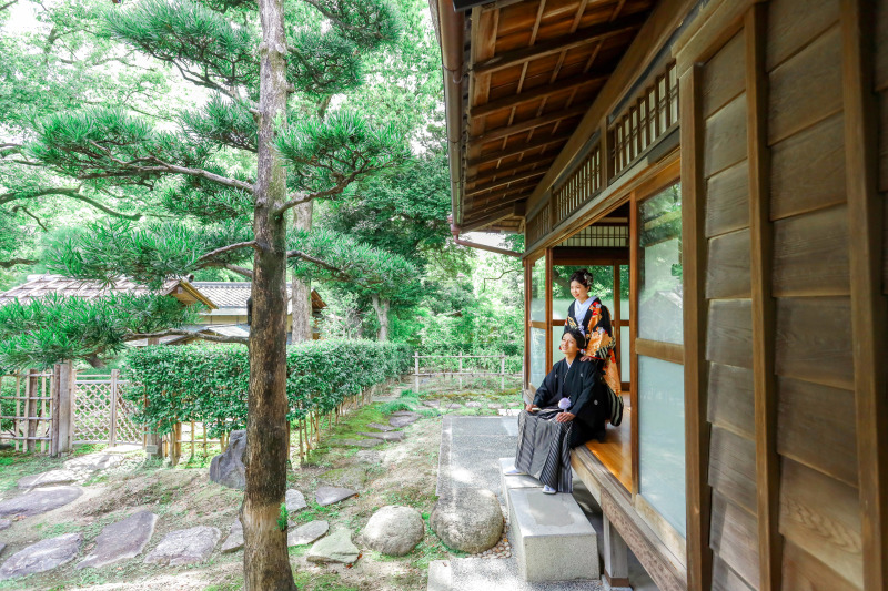 茶室の縁側で撮影を行いました