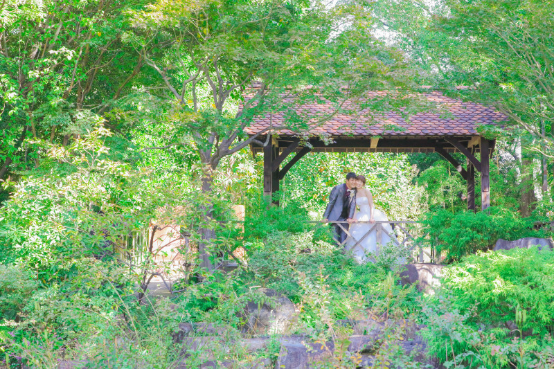 頬を寄せ合い笑顔で撮影を行いました