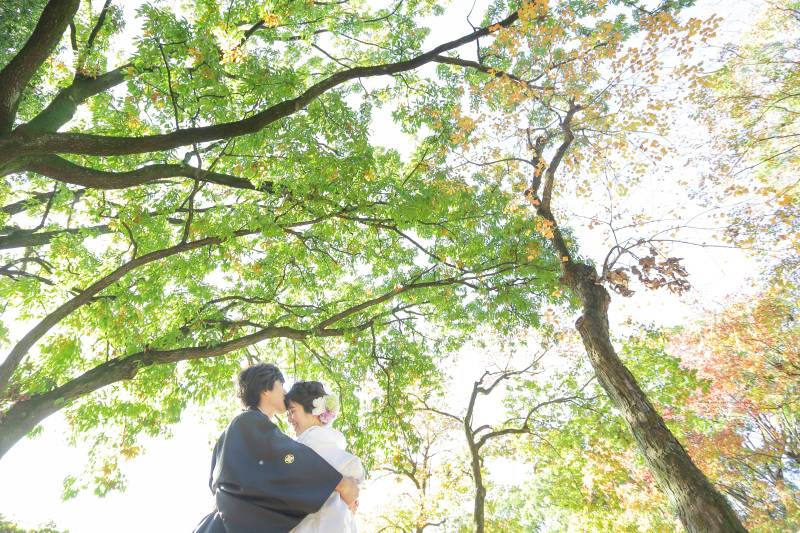 新緑を入れてのハグ撮影！