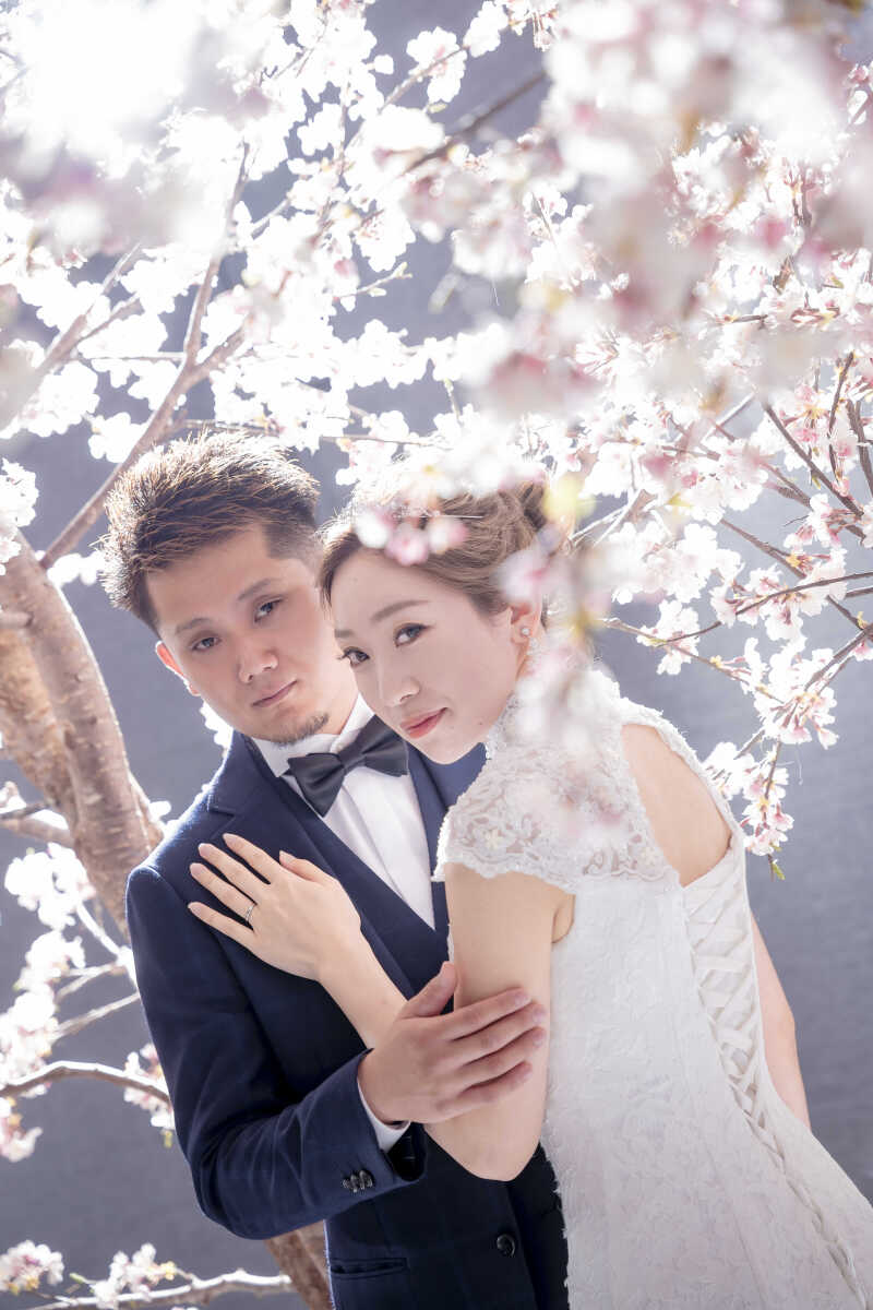 【桜】寄り添い×ご新婦様バックショット