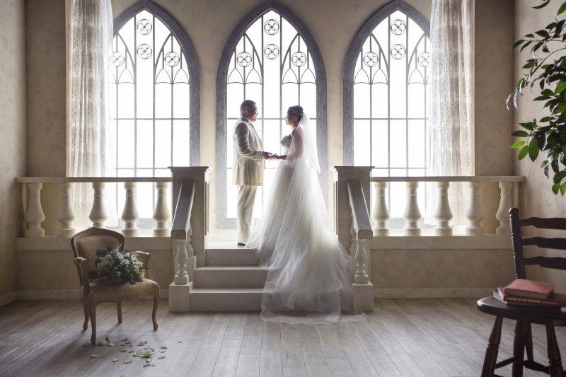 神聖なチャペルで誓い合うおふたり…