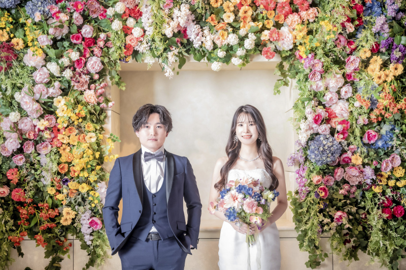 シンプルなポージングが素敵♪