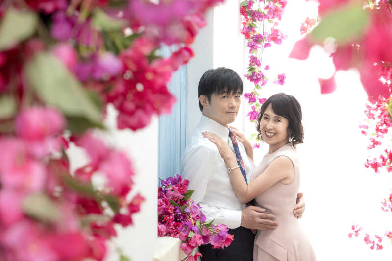 ブーゲンビリアストリートのもとで感じる愛の温もり