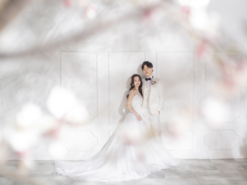 サクラ越しに・・・絵になるショット!