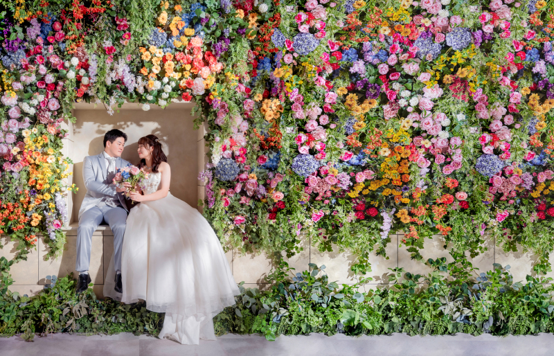 フラワーウォールに包まれて
