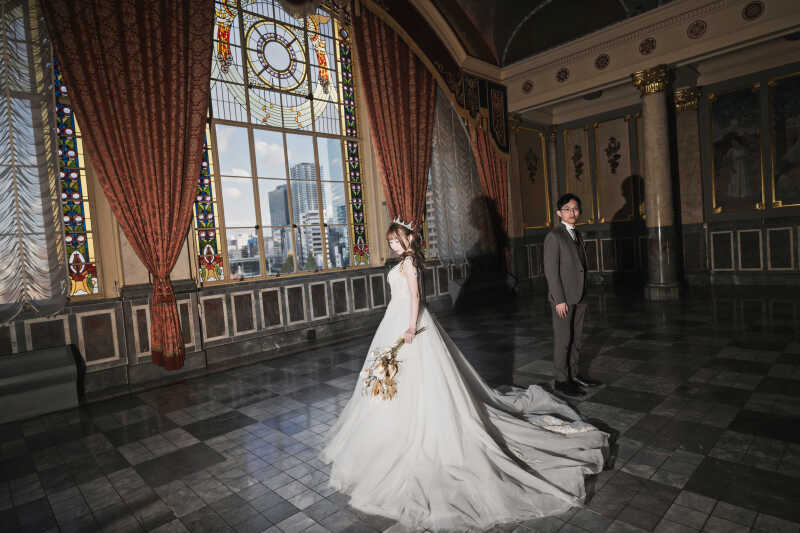 歴史と光が織りなす、特別なウェディングフォト in中央公会堂