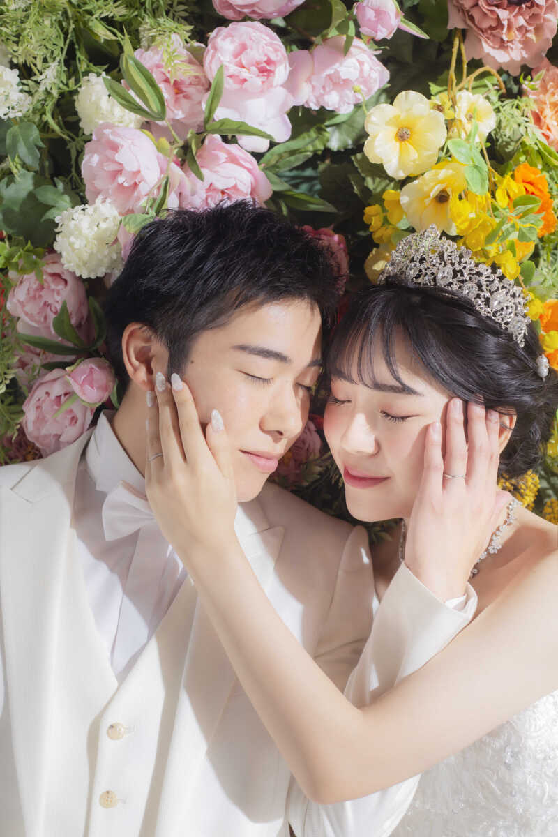 おでこ寄り添いショットでむすび