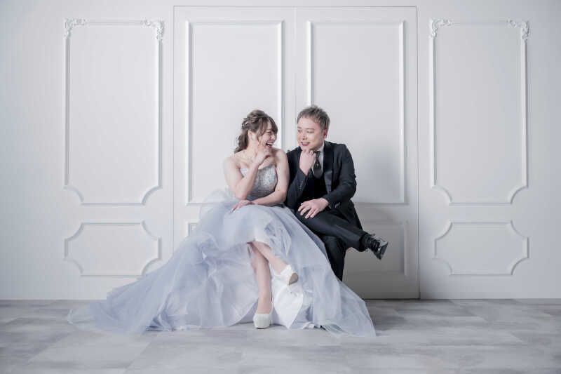 【ホワイトウォール】足組みショット