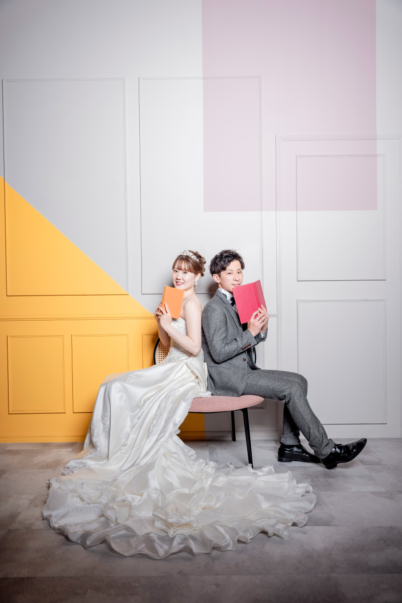 何を読んでいるかは内緒♪