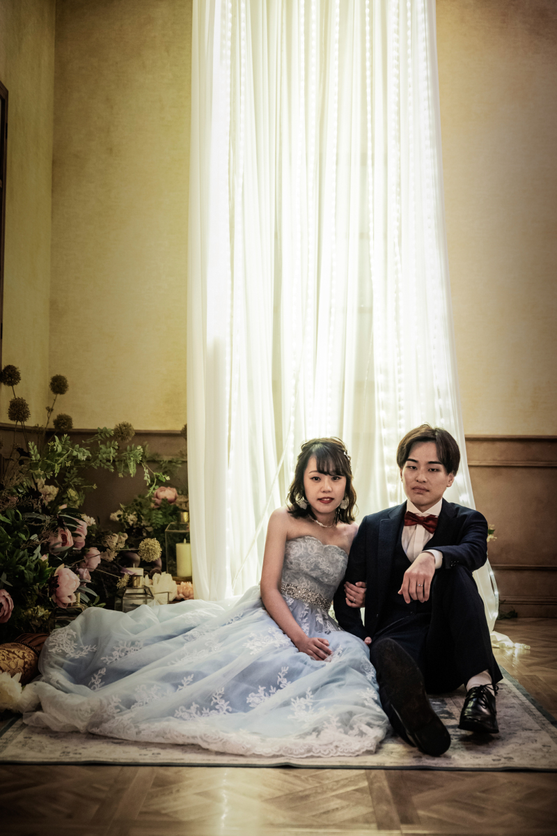 【キャノピートワイライト】腕組み×お座りショット