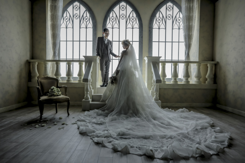 エスコートする新郎様