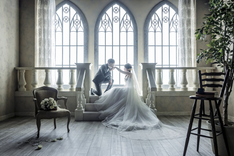 チャペル:ハンドキスショット