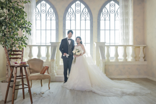 【1着｜3シーン】多彩なポージングもお手のもの！納得フォトウェディング♪